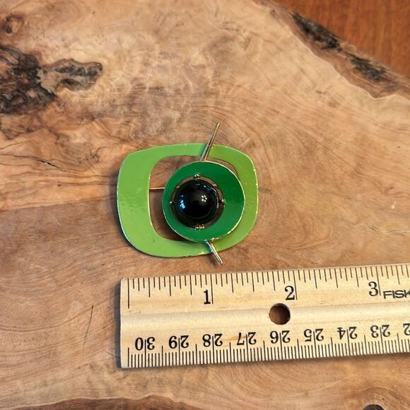 MCM Enamel Brooch - Picture 5 of 7